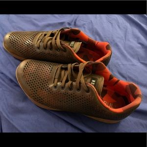 NoBull Project Coffee Leather Trainers w Red camo